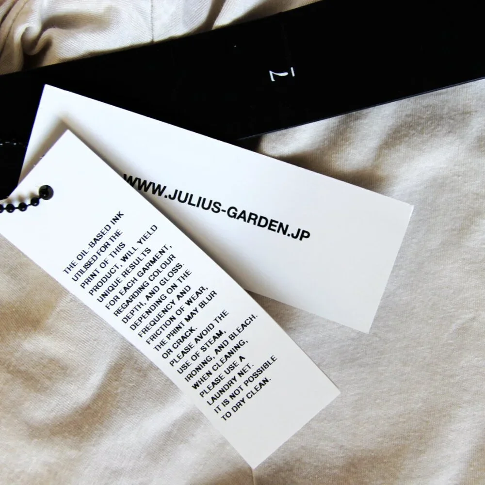 BNWT SS20 JULIUS "AFANGAR" GRAPHIC IVORY TSHIRT 1 & 2 - Picture 9 of 16